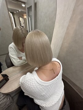 ブロンド／ボブ／池袋/ダブルカラー／ハイトーン