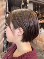 オーバーキャプテンネイキッド(OVER CAPTAIN NAKED)&nbsp;耳かけショートボブ