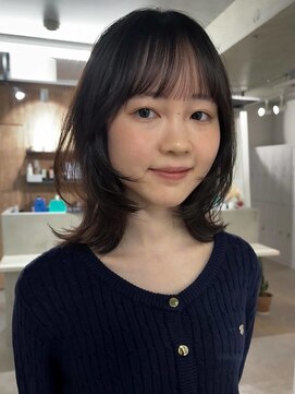 ロエム(Loem) 【 SACHI 】ミディアムレイヤー ＊