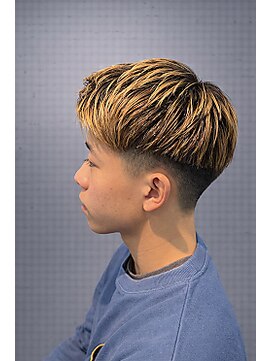 ワンワンオー バーバーショップ 長浜店(@110 BARBER SHOP) ハイトーンを活かす、バーバーの技巧