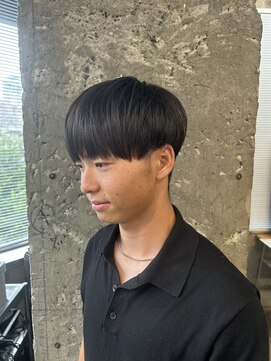 リラクオーレメンズ(LIRA CUORE men's) マッシュ/センターパート/シースルー