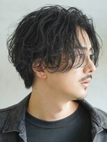 バイフィフス 原宿/表参道(by fifth)&nbsp;原宿ゆるめシャドウパーマメンズカットセンターパート