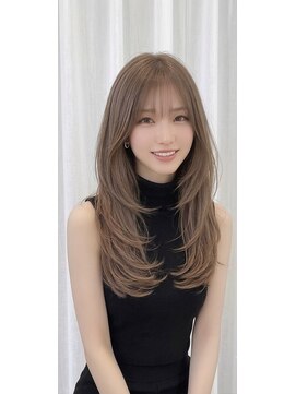オラ ボーテ(Aura Beaute) レイヤースタイル　　透明感グレージュ