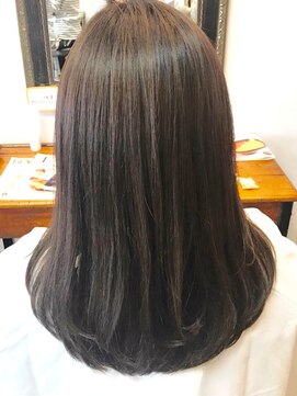 ミーノ(mｉｅｎｏ) くせ毛解消☆愛されフェミニンセミロング☆【自由が丘/目黒区】