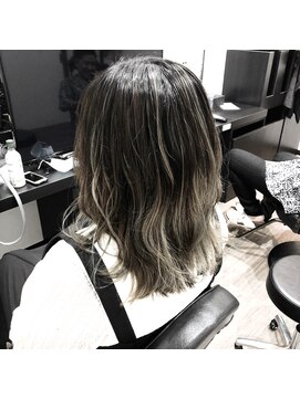 ワンズ 竜王店(ONE'S) アッシュグレージュ