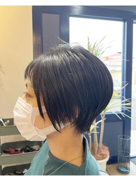 カザミドリ(kazamidori) 【大人前下がり】ショートヘアー