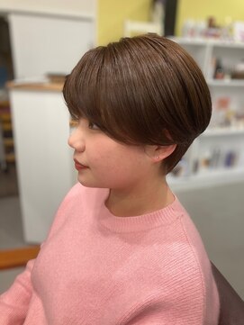 アン ファミーユ(en famille) ハイトーン×マッシュショート