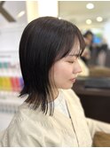 前下がりレイヤーイメチェン小顔美髪切りっぱなしボブ