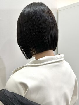 サクラ オモテサンドウ(SAKURA) 丸くないボブ×切りっぱなしボブ×縮毛矯正/表参道美容院