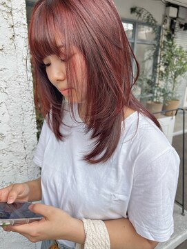 ペイジヘアー(paige hair) レイヤー／暖色カラー/チェリーレッドカラー／レッドカラー
