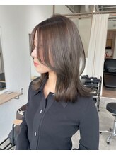 ロニ(LONI) ナチュラルレイヤースタイル