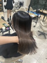 ヘアープレイス ヴィブ(hair place VIVE) ハイライトを活かしたグレージュカラー