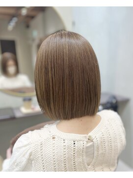 アオ 横浜(a-o) ブリーチなしミルクティーベージュ