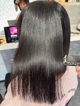 スパークスヘア(Sparks hair) 湿気に負けないうる艶ヘア