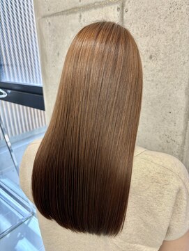 イユ(yeux) yeux【髪質改善トリートメント/韓国/学割U24/艶髪/天神/大名】