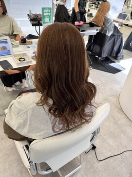 ブラウン(Brown) ベージュカラー