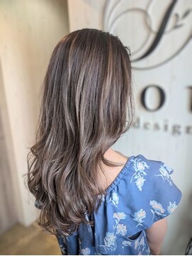 イル(iru) ハイライト×グラデーション