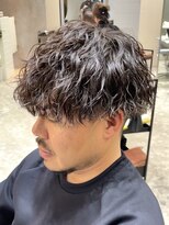 ブルニール 中崎町(BLEUNIR)&nbsp;ツイストスパイラル　無造作　マッシュ　メンズパーマ