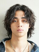 《髪が長くてスタイリングが面倒くさい》ナチュラルなカール感のサーフカールで色気あるミディアムヘアに*