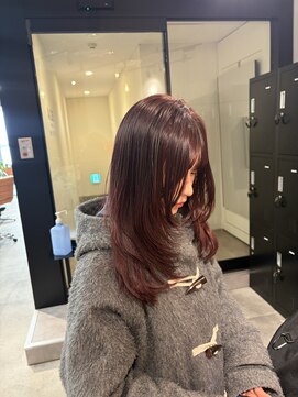 アイリー 名古屋(A/LEE) レイヤーカット/ピンクカラー