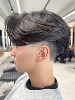 ニコトウキョウ 新宿(nico TOKYO)&nbsp;センターパートウルフショートネープ襟足あり
