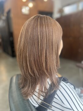 ヘアメイク デザート(HAIR MAKE DESART) 高盛　優芽香【ウルフレイヤー×ミルクティーハイライト】