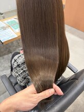 【髪質改善】カラーを楽しむ髪だからこそ、髪の内側から美しく♪ダメージを補修し、理想の艶髪へ！