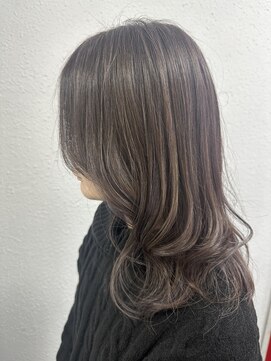 ジェナ(Jena) グレージュハイライト