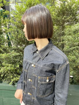 ビュートリアム265(BEAUTRIUM 265) ミニボブ/ボブ/切りっぱなしボブ/暗髪ボブ/20代30代40代/銀座
