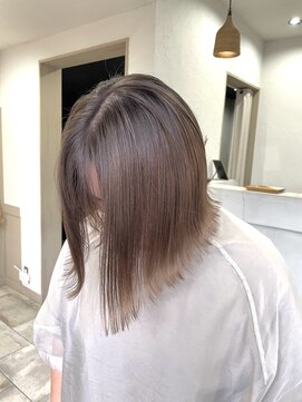 ヴィヴェンテ(VIVENTE.) 【VIVENTE.】KANAE  ブリーチでつくるミルクティーカラー