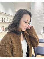 ステア ケース(stair case)&nbsp;グレー強め　バレイヤージュ　20代30代　ぱっつんロブ