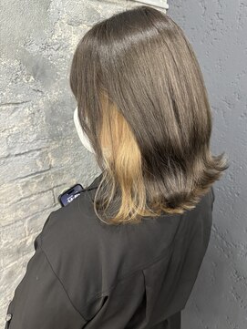 プライズ アイリス 池袋東口店(prize Iris) インナーカラーミルクティーカラー推しカラー