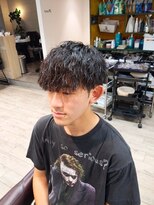コワファーストナガサキシャンプーボーイ(COIFF1RST NAGASAKI SHAMPOO BOY)&nbsp;軽めマッシュ×縦落ちスパイラルパーマ