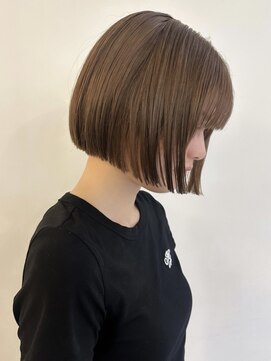 メゾンアクア 表参道(Maison ACQUA) ☆ブリーチなしダブルカラー オリーブ オリーブベージュ ボブ