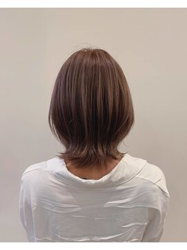 サードプレイス(3rd PLACE) 外ハネくびれレイヤー&透明感グレージュ