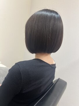 エミュ(emu) 艶ボブ