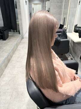 アンダーバーホワイト 栄店(_WHITE) ミルクティーブラウン
