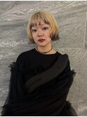 ホワイトグレージュミニウルフフェザーパーマチェリーブラウン
