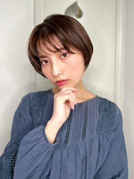 カバーヘアアンドスパ ブリス 浦和(COVER HAIR&SPA bliss) ダークアッシュ前下がりマッシュショートボブp1浦和30代40代