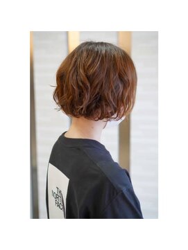 ミライ 未来美髪デザイン(mirai) サブリミック&N.エアウェーブ+ナシードカラー+カット