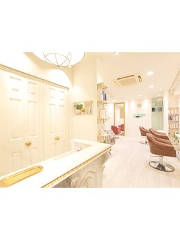 女性スタッフのみ★少人数制だから気軽に通いやすい♪居心地の良いヘアサロンをお探しなら”un germe”へ♪