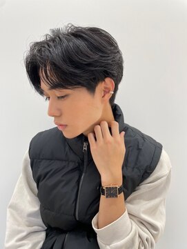 ツーダブル 大阪西梅田(WW.. ) 西梅田メンズパーマセンターパートマッシュウルフカットフェード