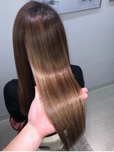 ラパンセ ブラン(LA PENSEE BRUN)