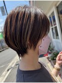 くびレイヤーエモージュ愛されショートボブ艶髪ハイライト