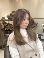 ヒカリス 東三国(HIKARIS) 笑顔溢れるナチュラルグレージュレイヤースタイル