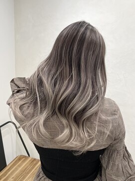 ジゼル(gisele) バレイヤージュ