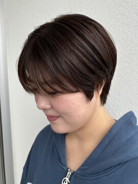 トイロ(toiro) 大人かわいいショートブラウンヘア