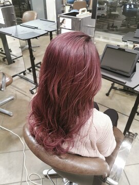 アテバイルイス 喜連瓜破(ATE by luis) ピンクカラー