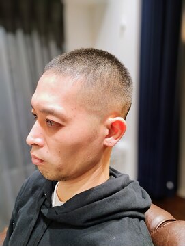 トレバー(Trever) バズフェード