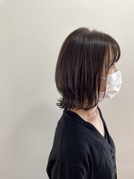 ヘアーアンドメイクアップモパ ミディアムレイヤー